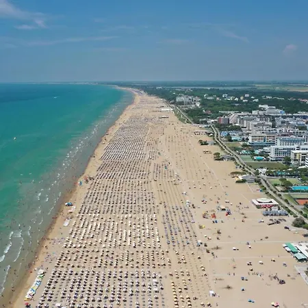 Cozy With Terrace - Beahost Apartment Bibione